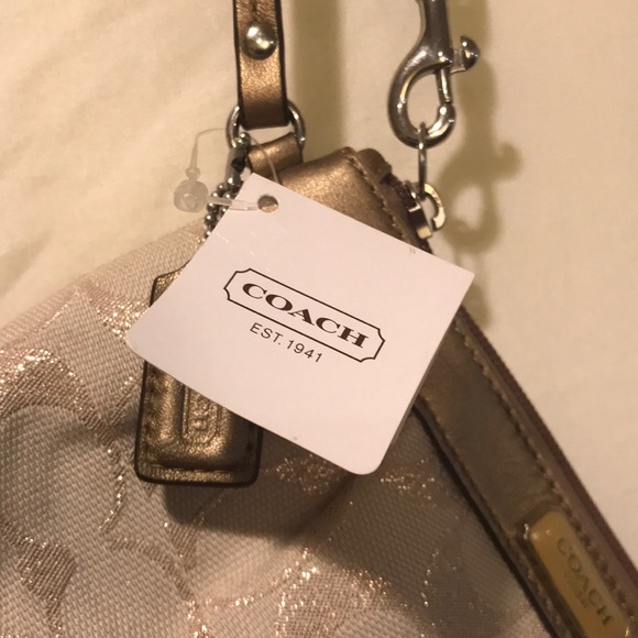 Coach Zip Wristlet. NWT. Khaki/Gold Model F47347. - Picture 3 of 5
